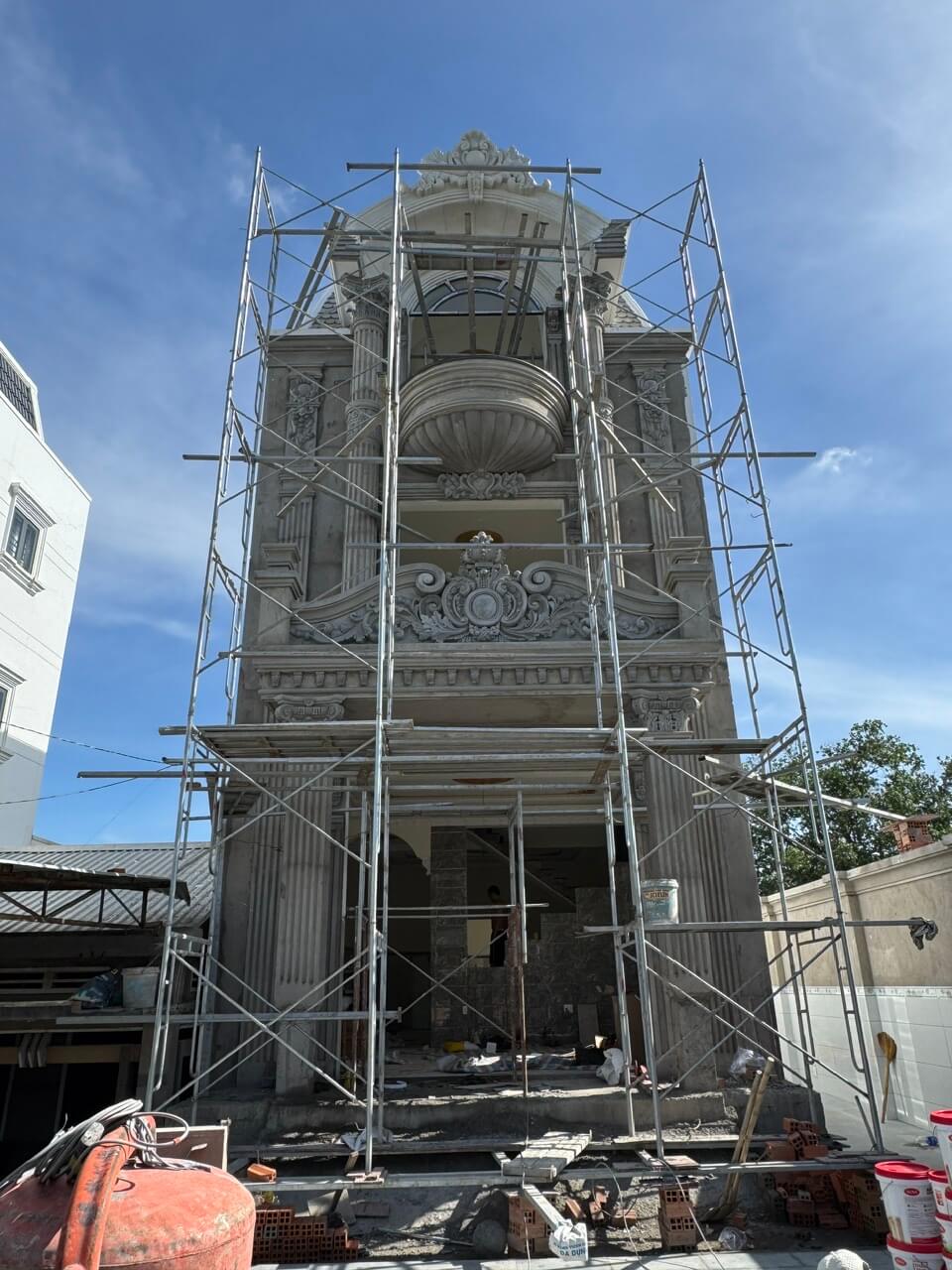 Mẫu phù điêu mặt tiền đẹp 3