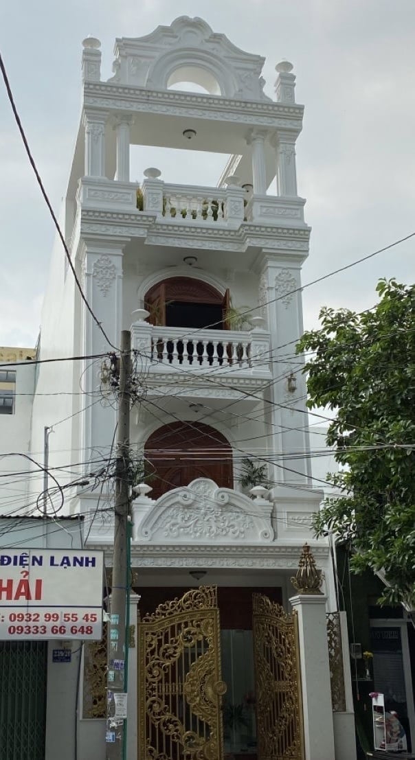 Mặt tiền nhà ống tân cổ điển đẹp 11