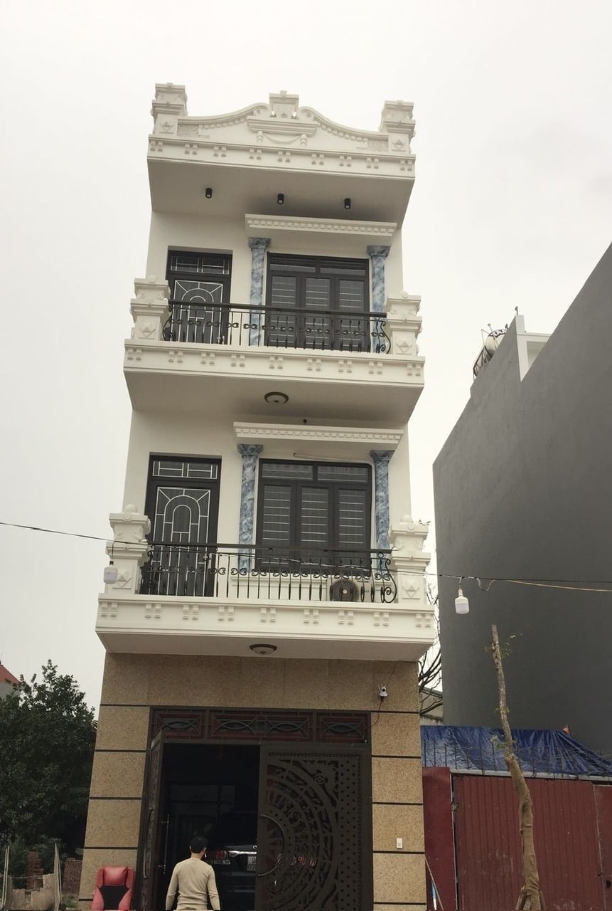 Mặt tiền nhà ống tân cổ điển đẹp 12