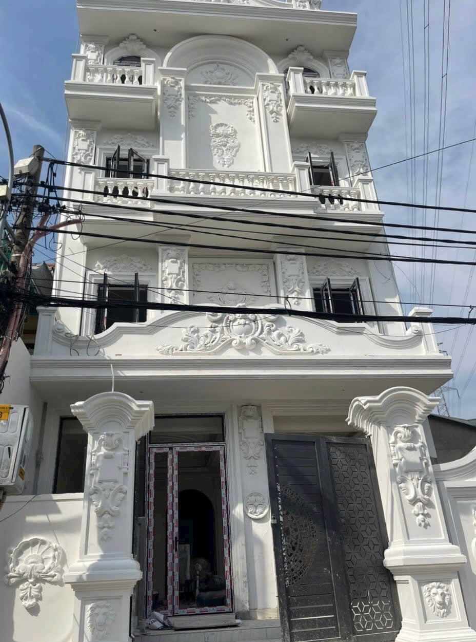 Mặt tiền nhà tân cổ điển đẹp 3