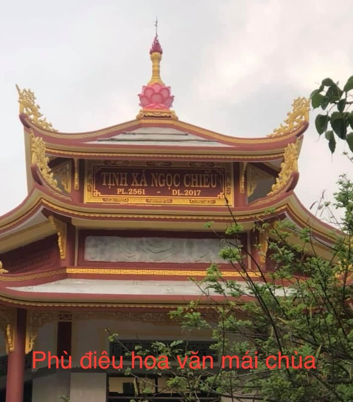 Phù điêu hoa văn mái chùa 6