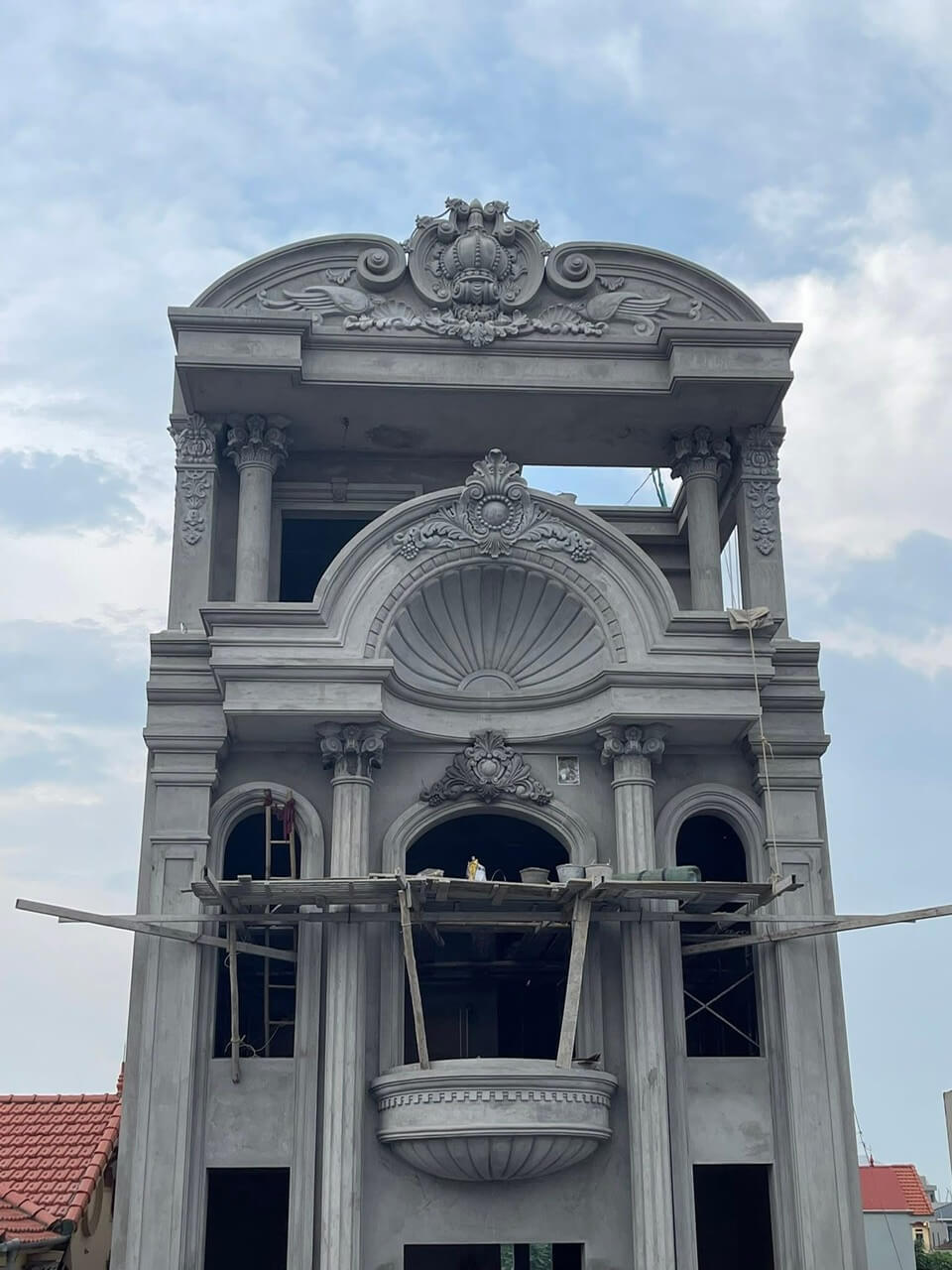 Thợ đắp phù điêu chuyên nghiệp 11