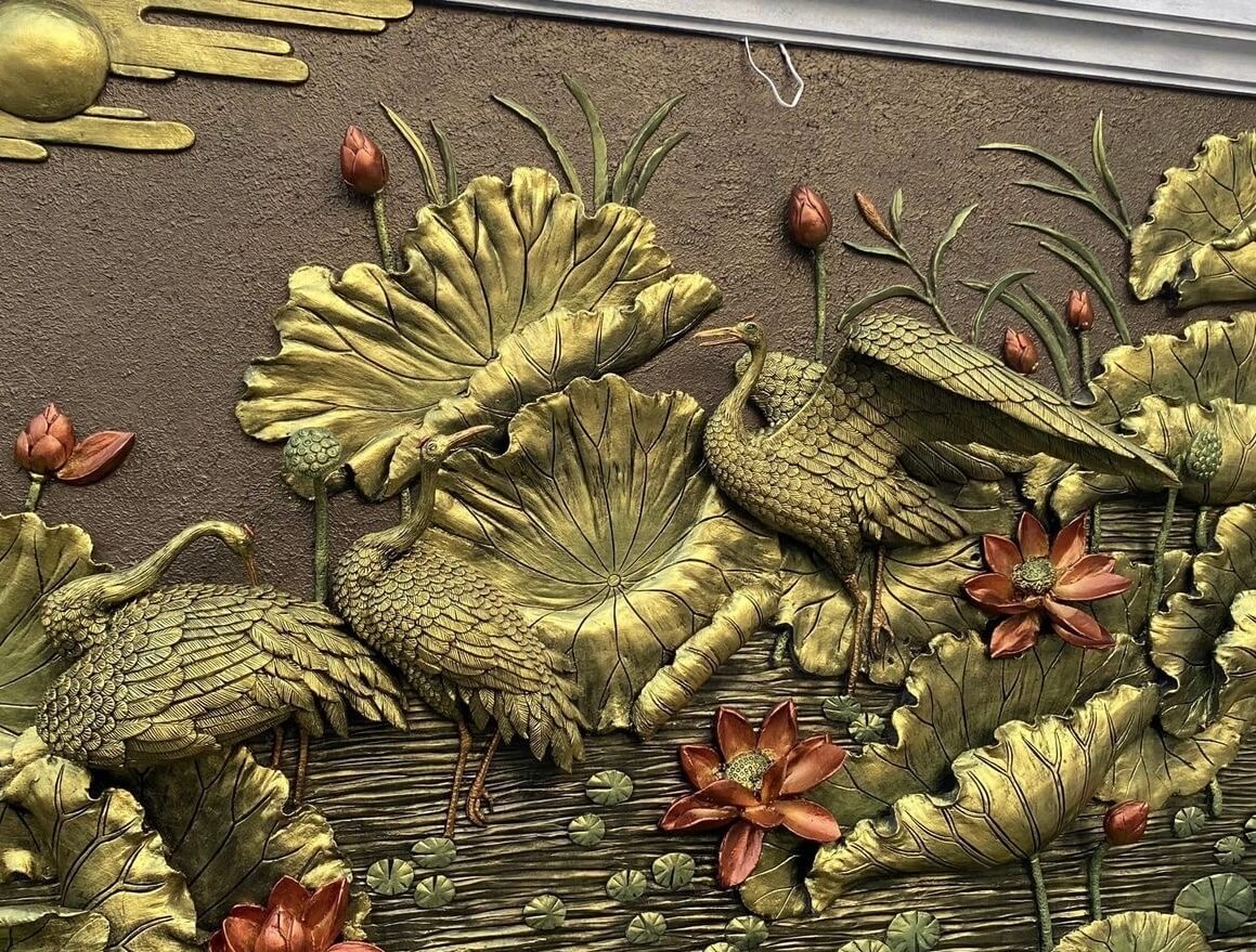 Thi công tranh sen hạc xi măng 1